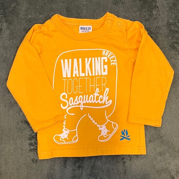 12m-18m. 80cm  Set of 8    6 tops& 1PJ - Picture 6 of 8